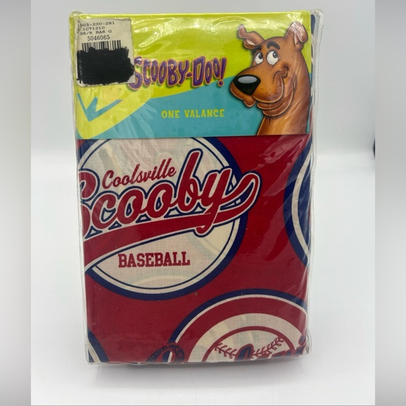 New Vintage Scooby Doo Baseball Window Valance Red White & Blue 84x15 - Picture 1 of 8